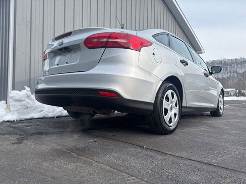 Used 2017 Ford Focus S image 8
