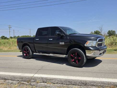 Used 2016 RAM 1500 Lone Star RWD image 1