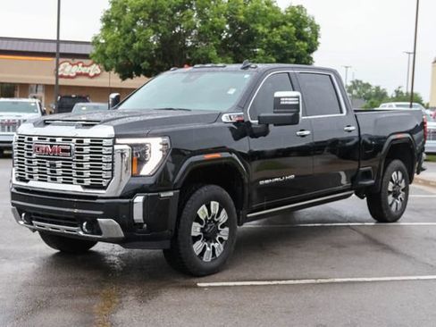 Used 2026 GMC Sierra 2500 Denali w/ Technology Package AWD/4WD image 23