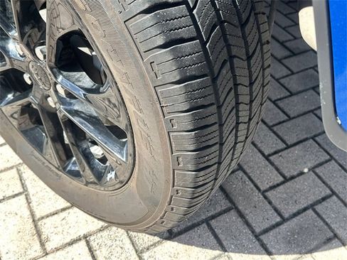 Used 2023 Jeep Gladiator Overland image 18