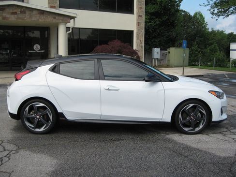 Used 2020 Hyundai Veloster Turbo Ultimate FWD image 8