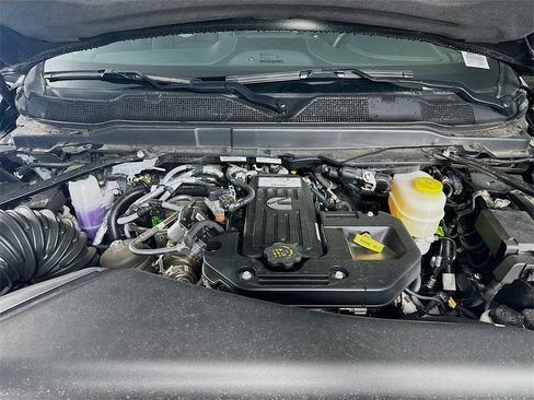 New 2026 RAM 3500 Limited image 18