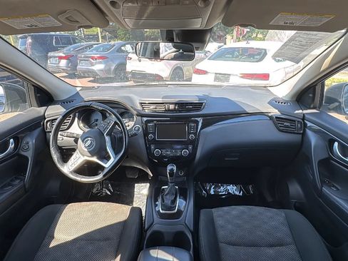 Used 2022 Nissan Rogue Sport SV AWD/4WD image 22