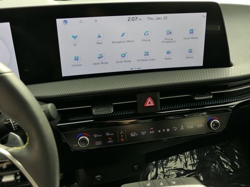 Used 2024 Kia EV6 GT image 19