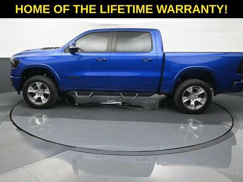 Used 2019 RAM 1500 Laramie w/ Sport Appearance Package AWD/4WD image 4