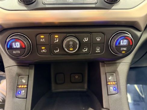 Used 2018 GMC Acadia Denali w/ Technology Package image 40