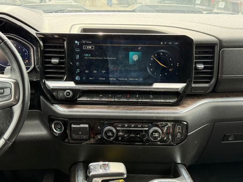 Used 2023 Chevrolet Silverado 1500 LT Trail Boss w/ Protection Package AWD/4WD image 16