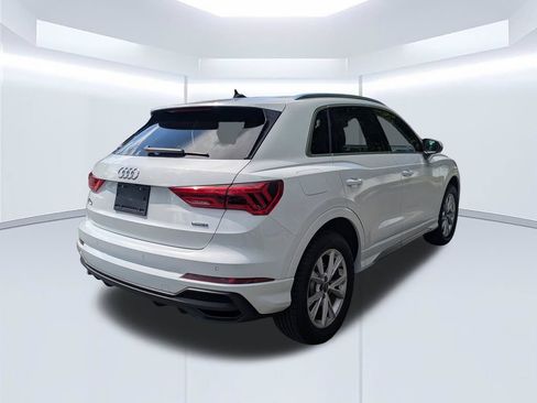Used 2023 Audi Q3 2.0T Premium Plus w/ Premium Plus Package AWD/4WD image 3