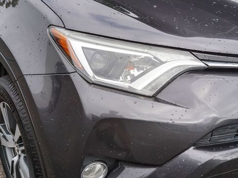 Used 2017 Toyota RAV4 XLE w/ Carpet Mat Package FWD image 11