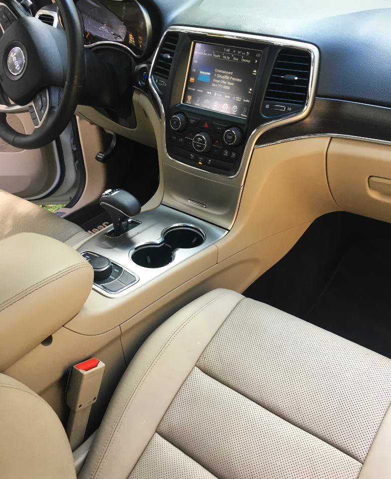 Used 2014 Jeep Grand Cherokee Limited w/ Luxury Group II AWD/4WD image 22