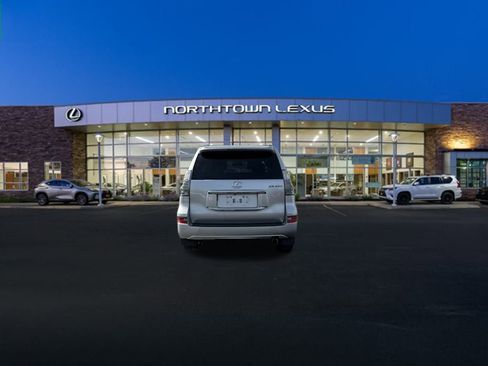 Used 2017 Lexus GX 460 Premium image 21