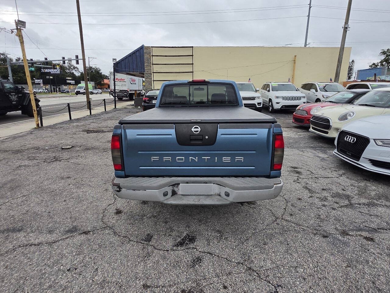 Used 2004 Nissan Frontier XE w/ (VTP) Value Truck Pkg RWD image 6