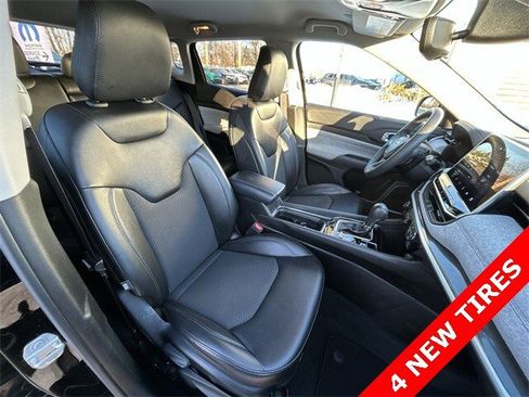 Certified 2022 Jeep Compass Latitude image 24