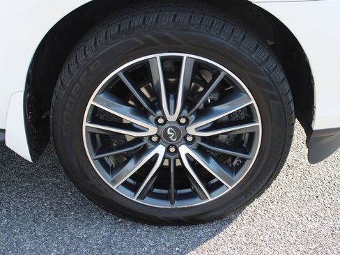 Used 2017 INFINITI QX60 Luxe w/ Deluxe Technology Package image 36