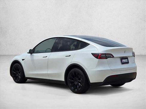 Used 2021 Tesla Model Y Long Range AWD/4WD image 7