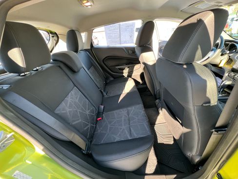 Used 2011 Ford Fiesta SE w/ 201A Rapid Spec Order Code image 20
