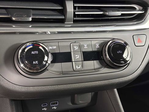 New 2026 Buick Envista Preferred w/ Convenience II Package image 29