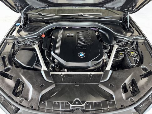 Used 2021 BMW 540i w/ Premium Package image 35