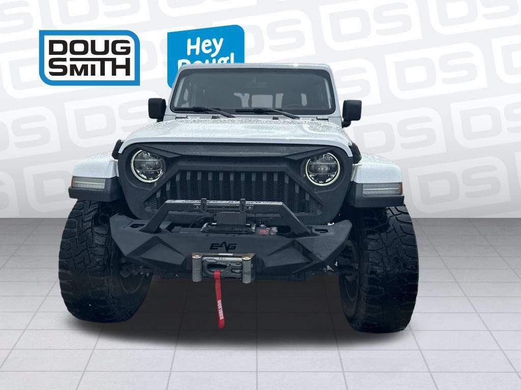 Used 2020 Jeep Gladiator Overland AWD/4WD image 4