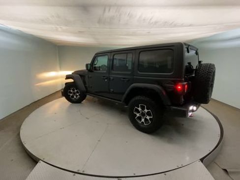 Used 2021 Jeep Wrangler Unlimited Rubicon AWD/4WD image 2