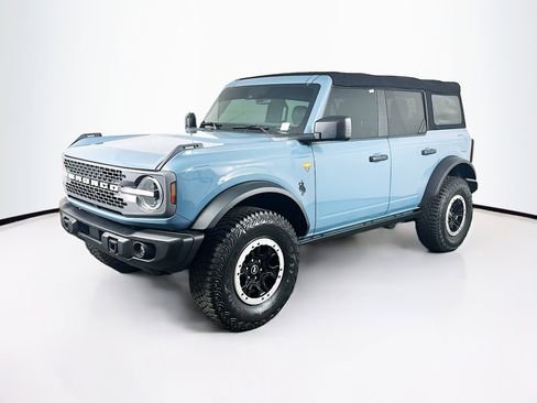 Used 2022 Ford Bronco Badlands w/ Sasquatch Package image 3
