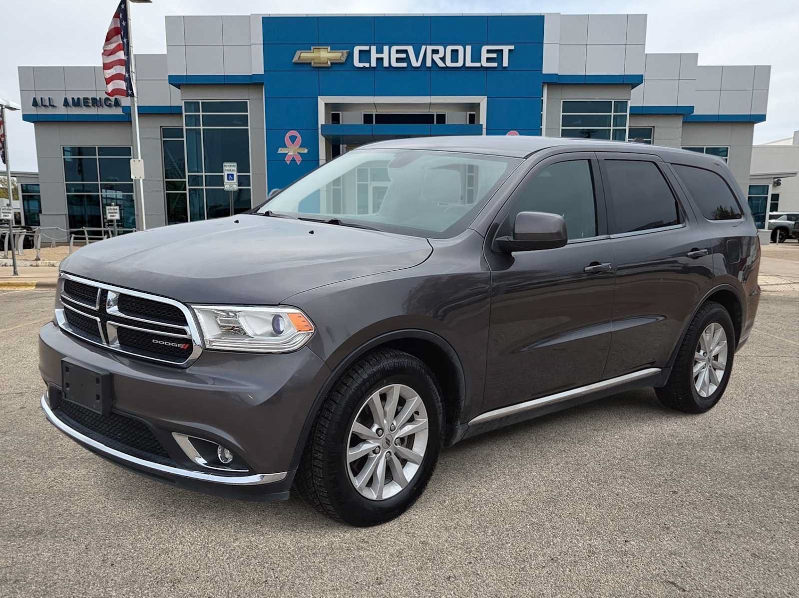 Used 2019 Dodge Durango SXT w/ 3rd Row Seating Group RWD image 1