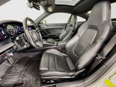 Certified 2020 Porsche 911 Carrera 4S AWD/4WD image 5