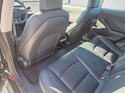 Used 2018 Tesla Model 3 Mid Range image 9