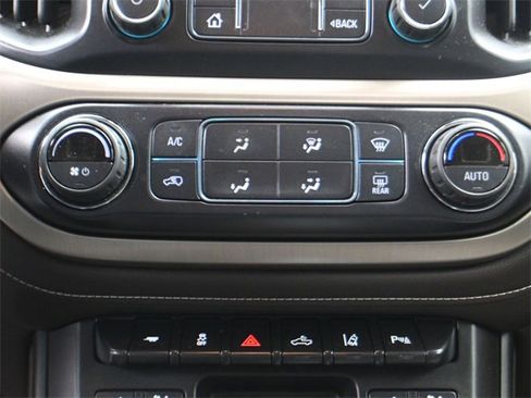 Used 2021 GMC Canyon Denali image 18