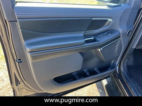 New 2026 Ford Expedition Platinum w/ Stealth Appearance Package image 10