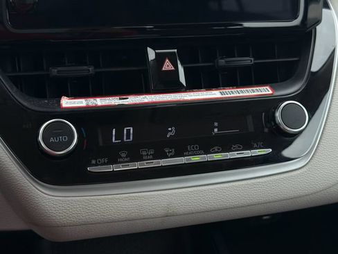 Used 2026 Toyota Corolla LE FWD image 20