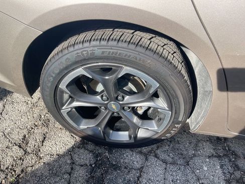 Used 2024 Chevrolet Malibu LT image 4