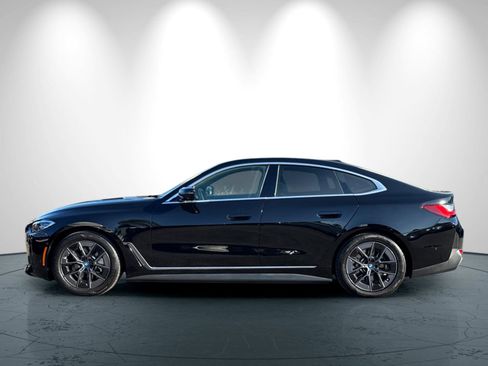 Used 2024 BMW i4 eDrive35 w/ Premium Package image 7