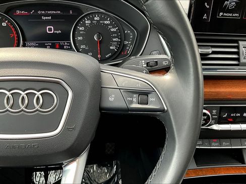 Used 2023 Audi Q5 2.0T Premium image 12