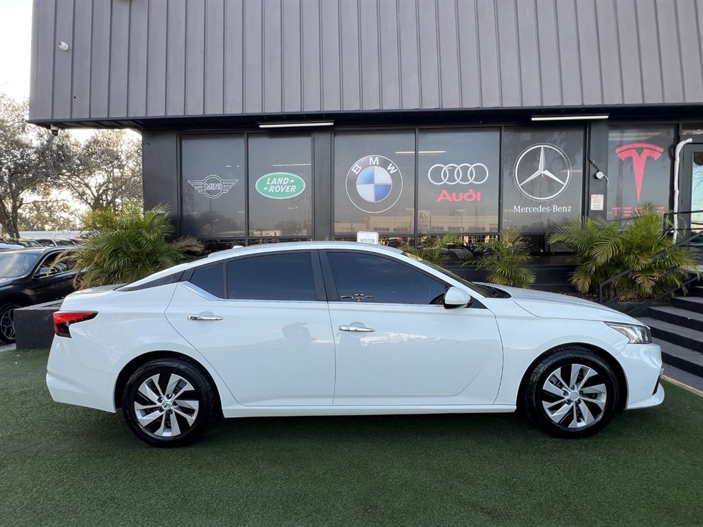 Used 2020 Nissan Altima 2.5 S FWD image 8