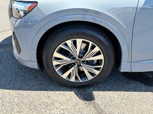 Used 2023 Audi Q4 e-tron Premium Plus w/ Premium Plus RWD image 10