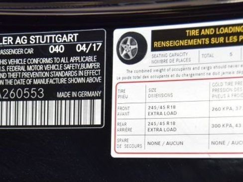 Used 2017 Mercedes-Benz E 300 4MATIC image 40
