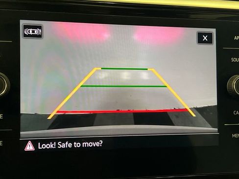 Certified 2022 Volkswagen Atlas SE w/ Panoramic Sunroof Package image 24