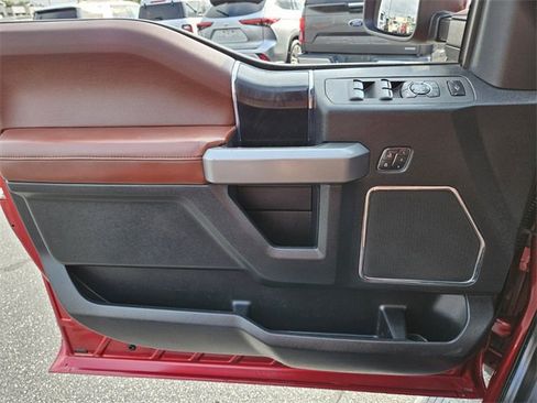 Used 2019 Ford F250 Platinum w/ Platinum Ultimate Package image 31