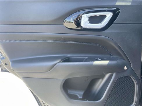 New 2026 Jeep Compass Latitude image 24