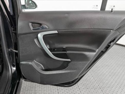 Used 2017 Buick Regal Sport Touring FWD image 16