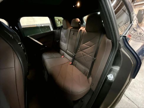 Used 2023 BMW iX xDrive50 image 27