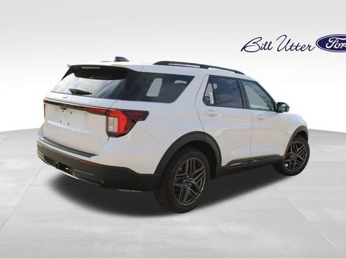 New 2026 Ford Explorer ST-Line w/ ST-Line Street Pack image 3