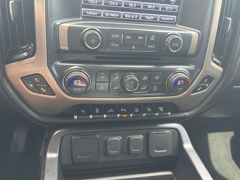 Used 2019 GMC Sierra 2500 Denali w/ Duramax Plus Package AWD/4WD image 26