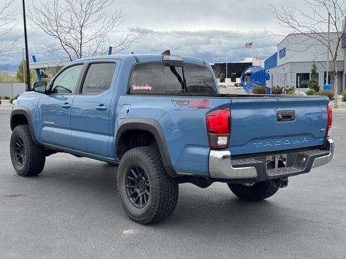 Used 2019 Toyota Tacoma TRD Off-Road AWD/4WD image 6
