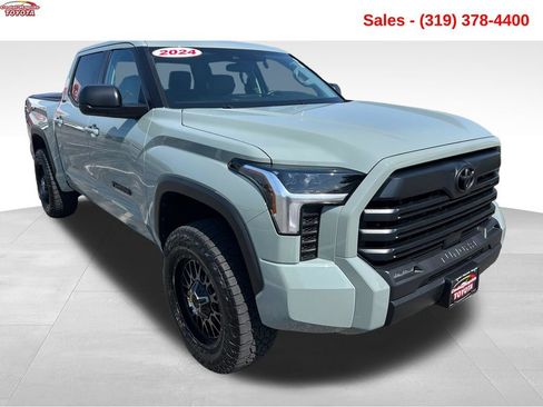 Used 2024 Toyota Tundra SR5 w/ SR5 Premium Package AWD/4WD image 9