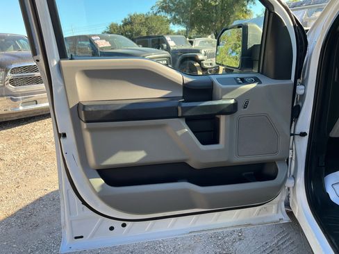 Used 2018 Ford F150 XL w/ Equipment Group 101A Mid image 11