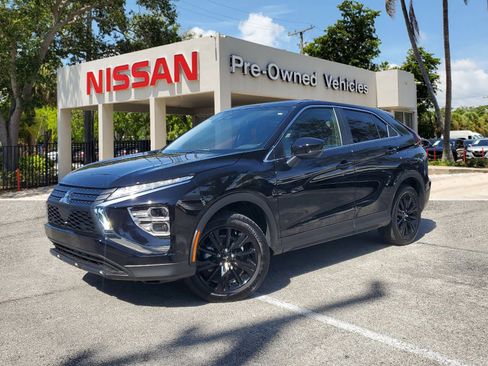 Used 2024 Mitsubishi Eclipse Cross LE image 1