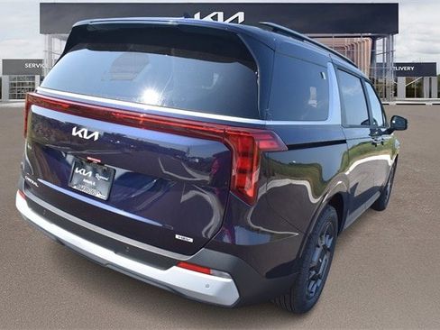 New 2026 Kia Carnival EX image 3