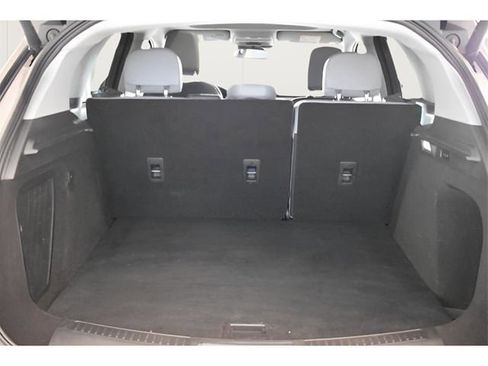 Used 2022 Lincoln Corsair AWD w/ Premium Package image 16